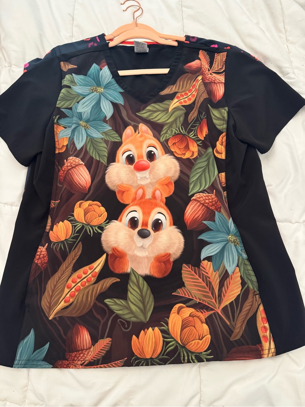 Disney Tooniform Chip Dale Chipmunks L Scrub Top
